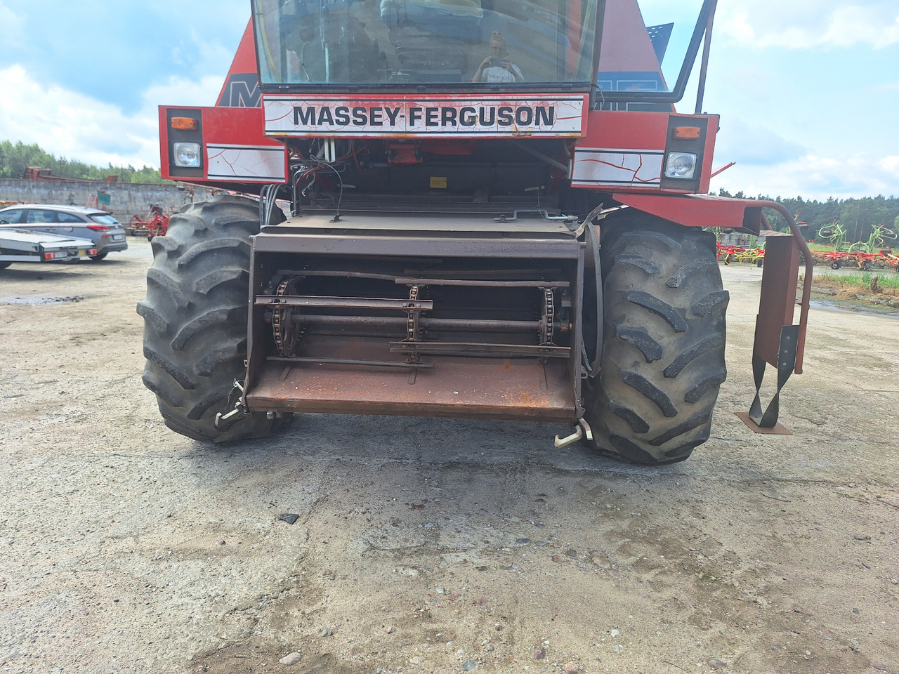Massey-Ferguson 29XP - Sklízecí mlátička: obrázek 2 Massey-Ferguson 29XP - Sklízecí mlátička: obrázek 2