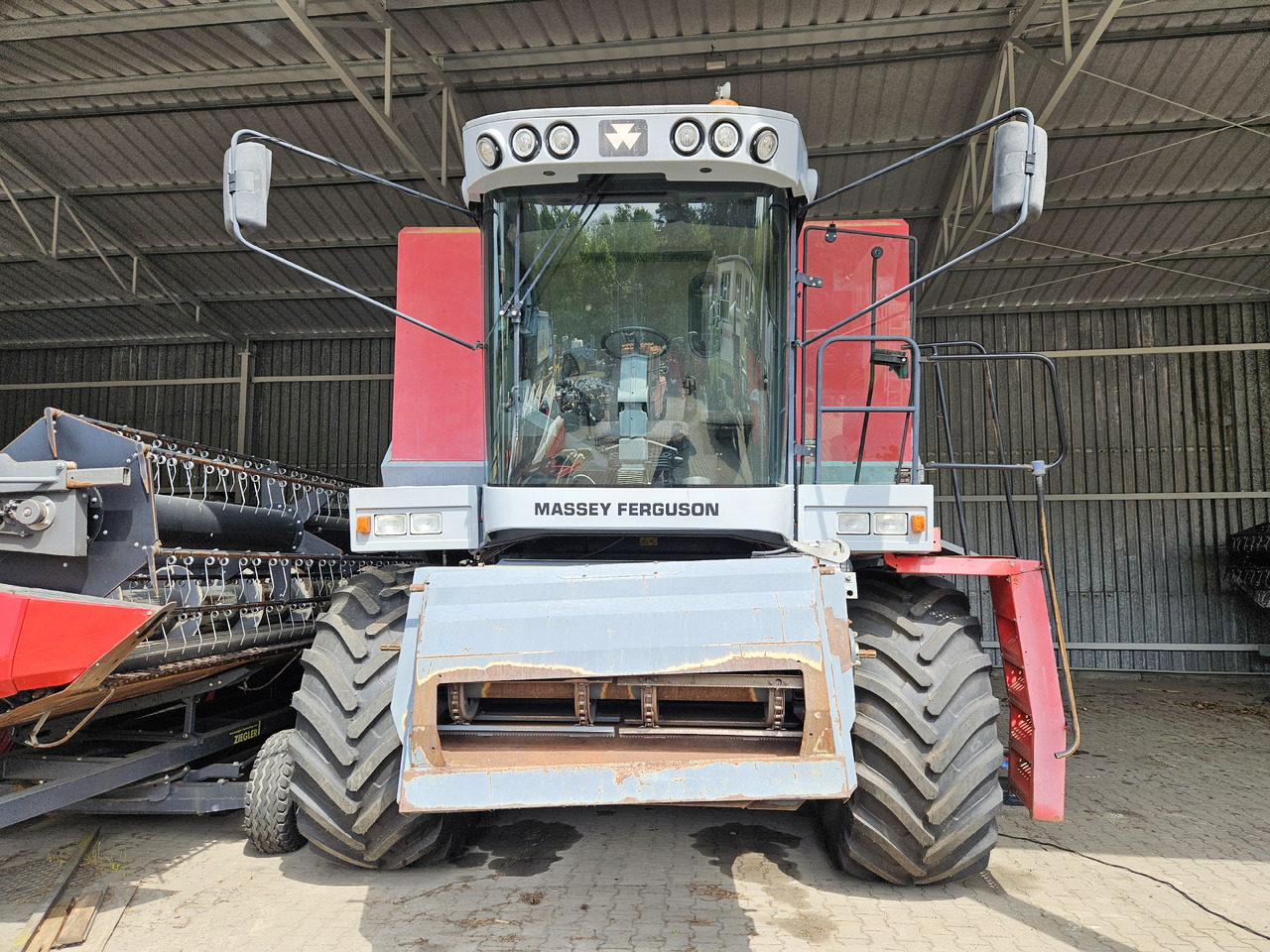Massey Ferguson Cerea - Sklízecí mlátička: obrázek 2 Massey Ferguson Cerea - Sklízecí mlátička: obrázek 2