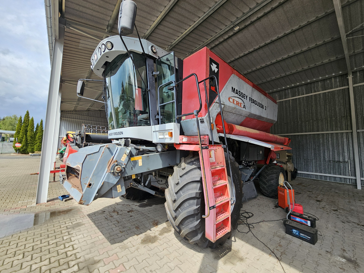 Massey Ferguson Cerea - Sklízecí mlátička: obrázek 1 Massey Ferguson Cerea - Sklízecí mlátička: obrázek 1