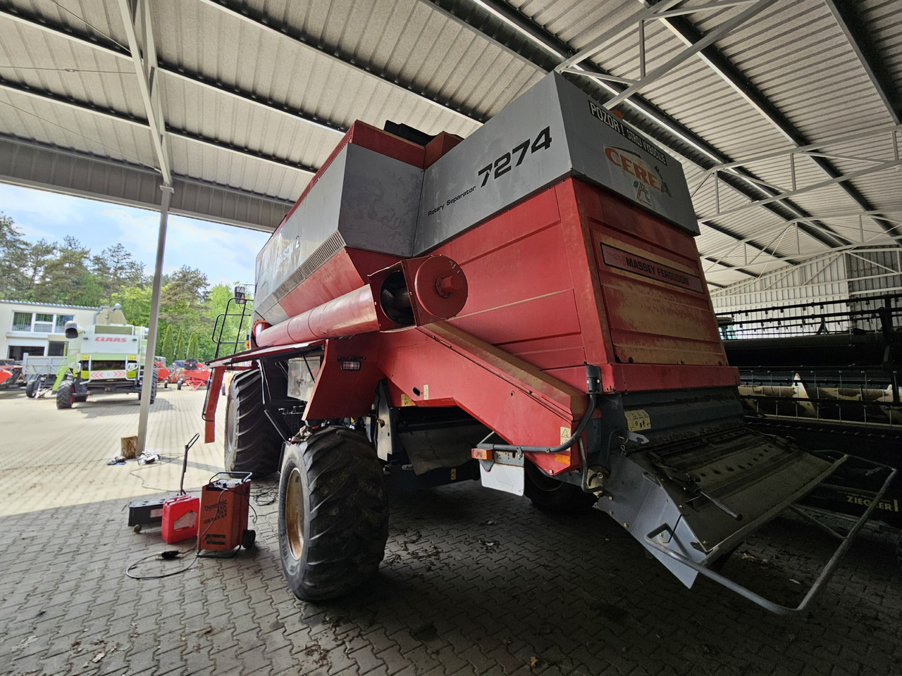 Massey Ferguson Cerea - Sklízecí mlátička: obrázek 4 Massey Ferguson Cerea - Sklízecí mlátička: obrázek 4
