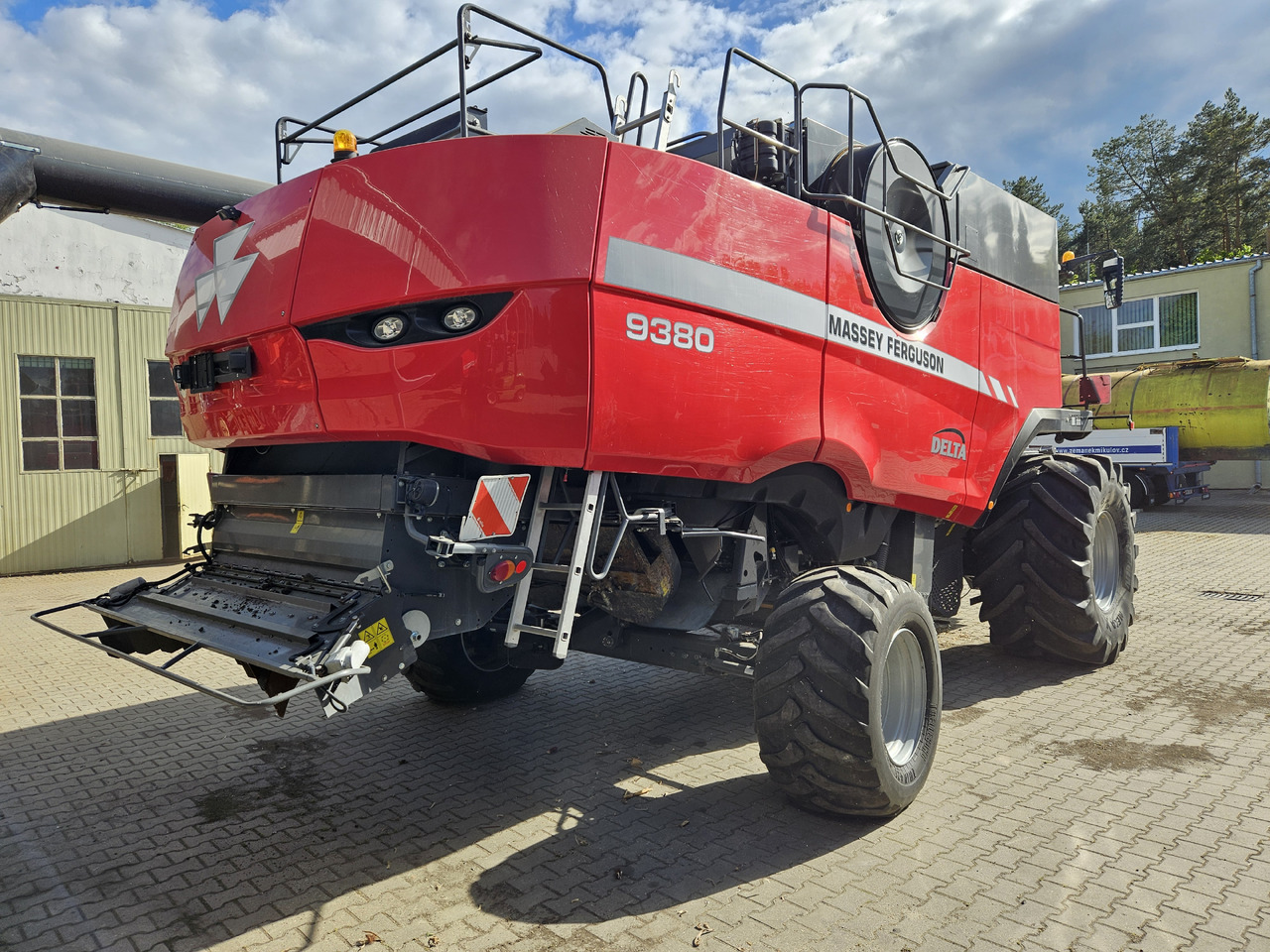 Massey Ferguson Delta 9380 - Sklízecí mlátička: obrázek 5 Massey Ferguson Delta 9380 - Sklízecí mlátička: obrázek 5