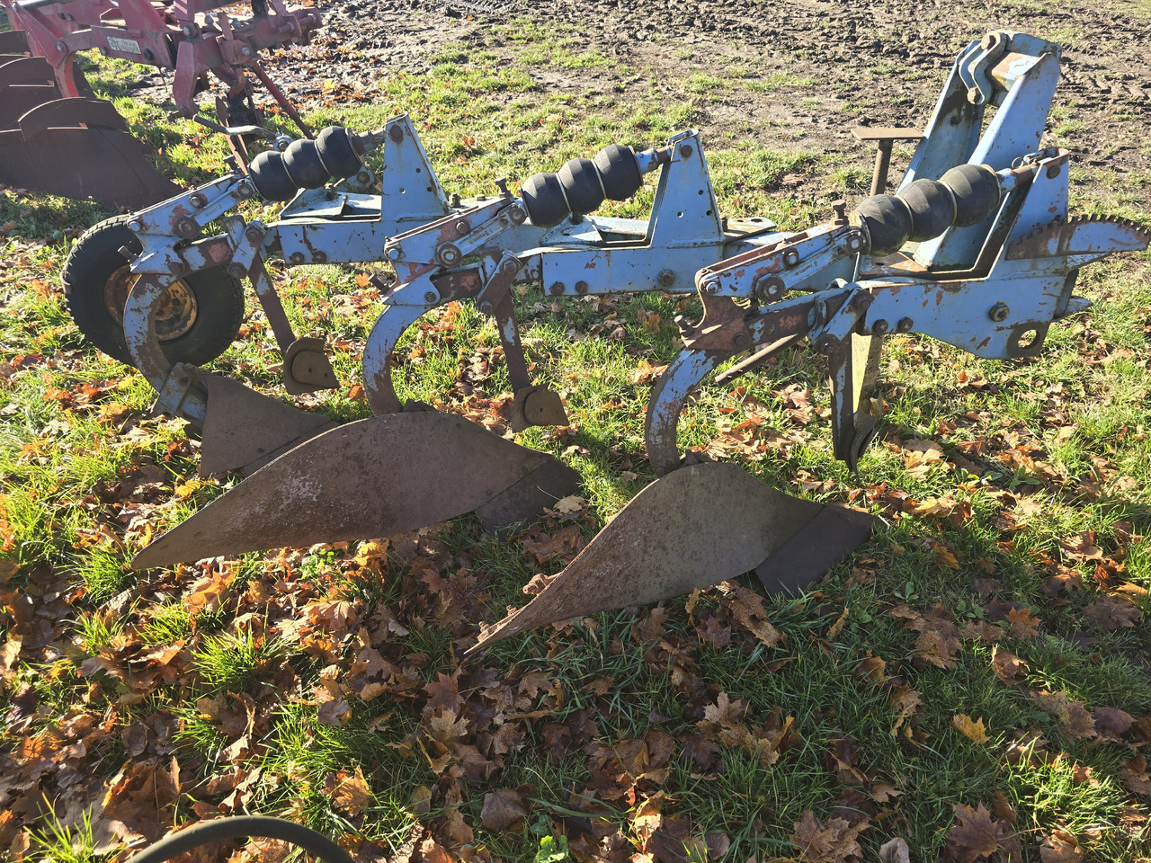 Overum 3 - Pluh: obrázek 2 Overum 3 - Pluh: obrázek 2