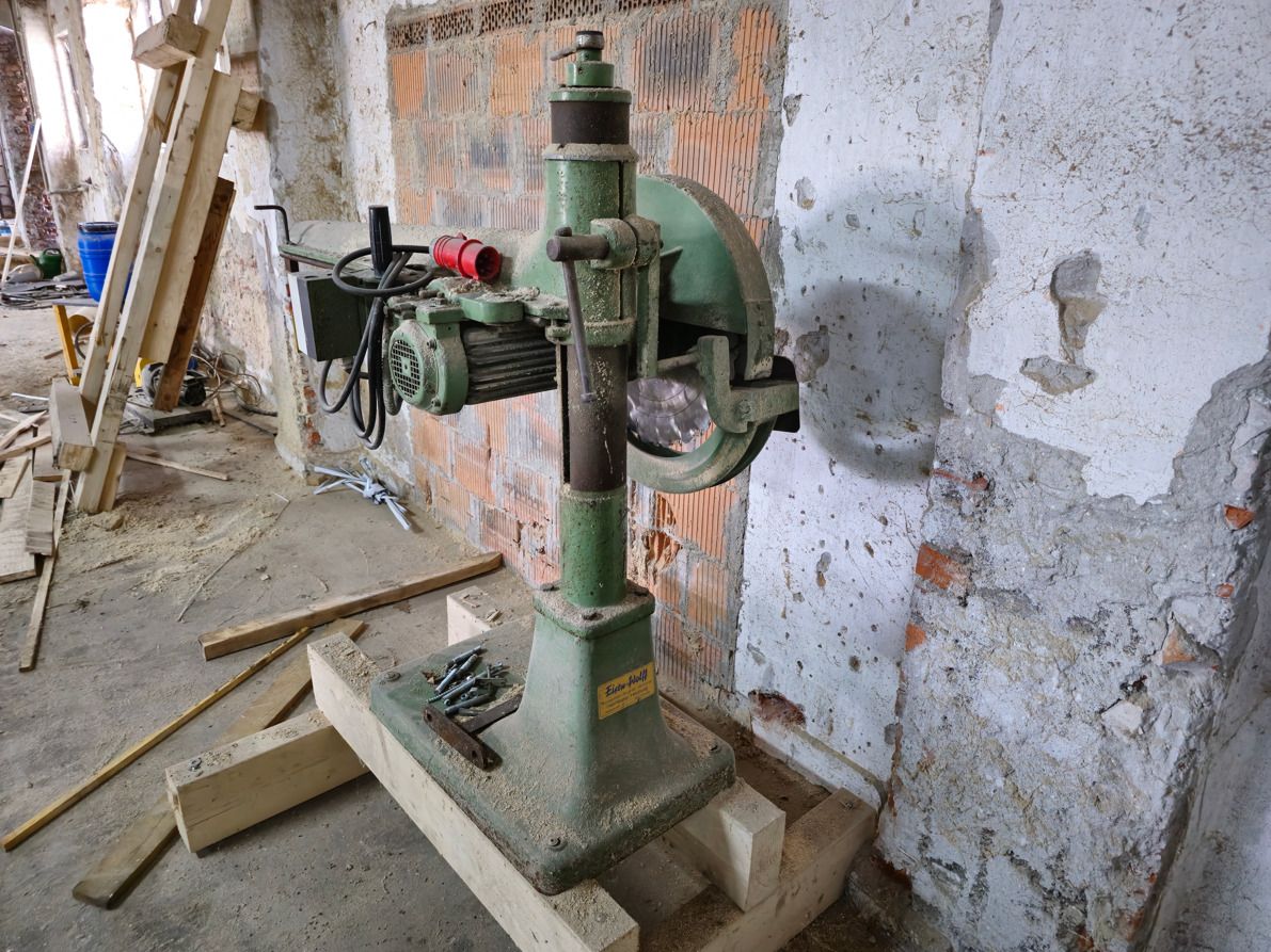Piła Radialna EISEN-WOLFF 500 mm / 5,5 kW - Dřevoobráběcí stroj: obrázek 3 Piła Radialna EISEN-WOLFF 500 mm / 5,5 kW - Dřevoobráběcí stroj: obrázek 3