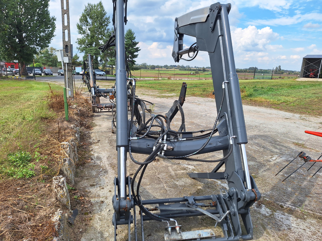 Quicke Q55 - Čelní nakladač pro traktor: obrázek 1 Quicke Q55 - Čelní nakladač pro traktor: obrázek 1