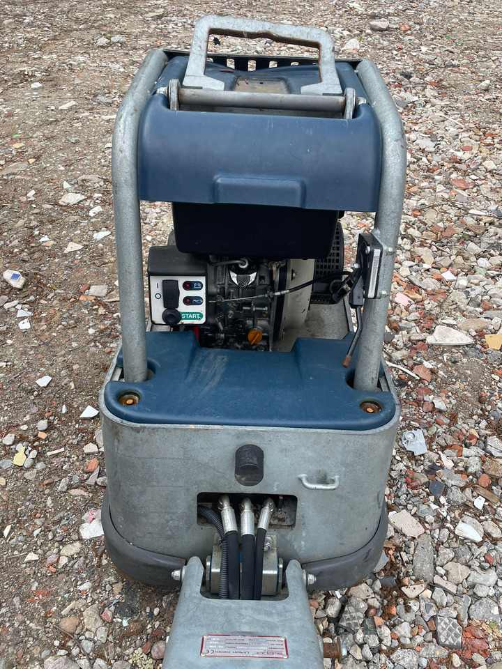 SWEPAC FB250 - Kompaktor: obrázek 2 SWEPAC FB250 - Kompaktor: obrázek 2