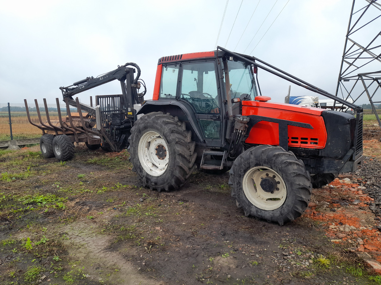 Valtra / Fao Far 6250 / 4768 - Lesní traktor, Vyvážecí přívěs: obrázek 5 Valtra / Fao Far 6250 / 4768 - Lesní traktor, Vyvážecí přívěs: obrázek 5
