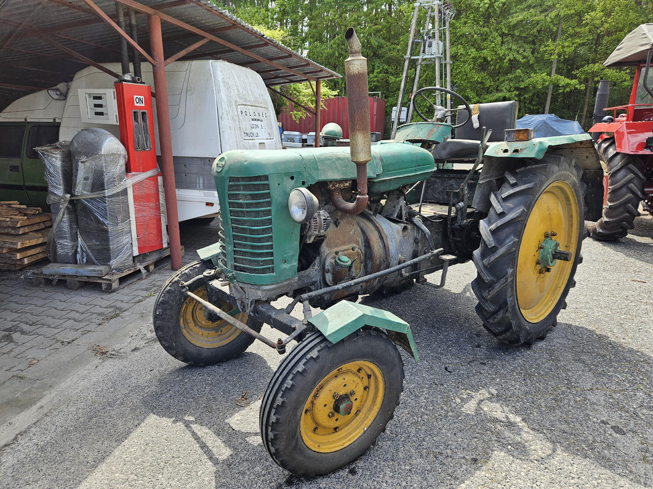 Zetor 25 - Traktor: obrázek 2 Zetor 25 - Traktor: obrázek 2