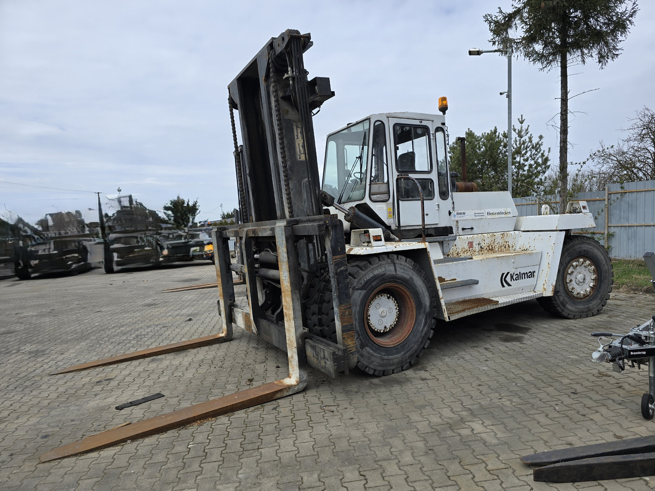 Kalmar DC18-1200N LB - Kontejnerový manipulátor: obrázek 1 Kalmar DC18-1200N LB - Kontejnerový manipulátor: obrázek 1