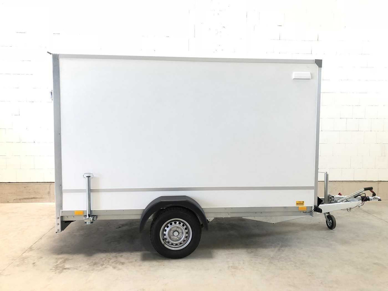 BLYSS F1330HD Rampe Kofferanhänger - Skříňový přívěs: obrázek 2 BLYSS F1330HD Rampe Kofferanhänger - Skříňový přívěs: obrázek 2