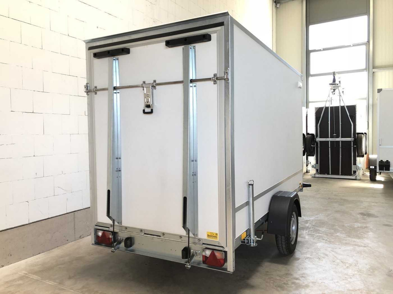BLYSS F1330HD Rampe Kofferanhänger - Skříňový přívěs: obrázek 5 BLYSS F1330HD Rampe Kofferanhänger - Skříňový přívěs: obrázek 5