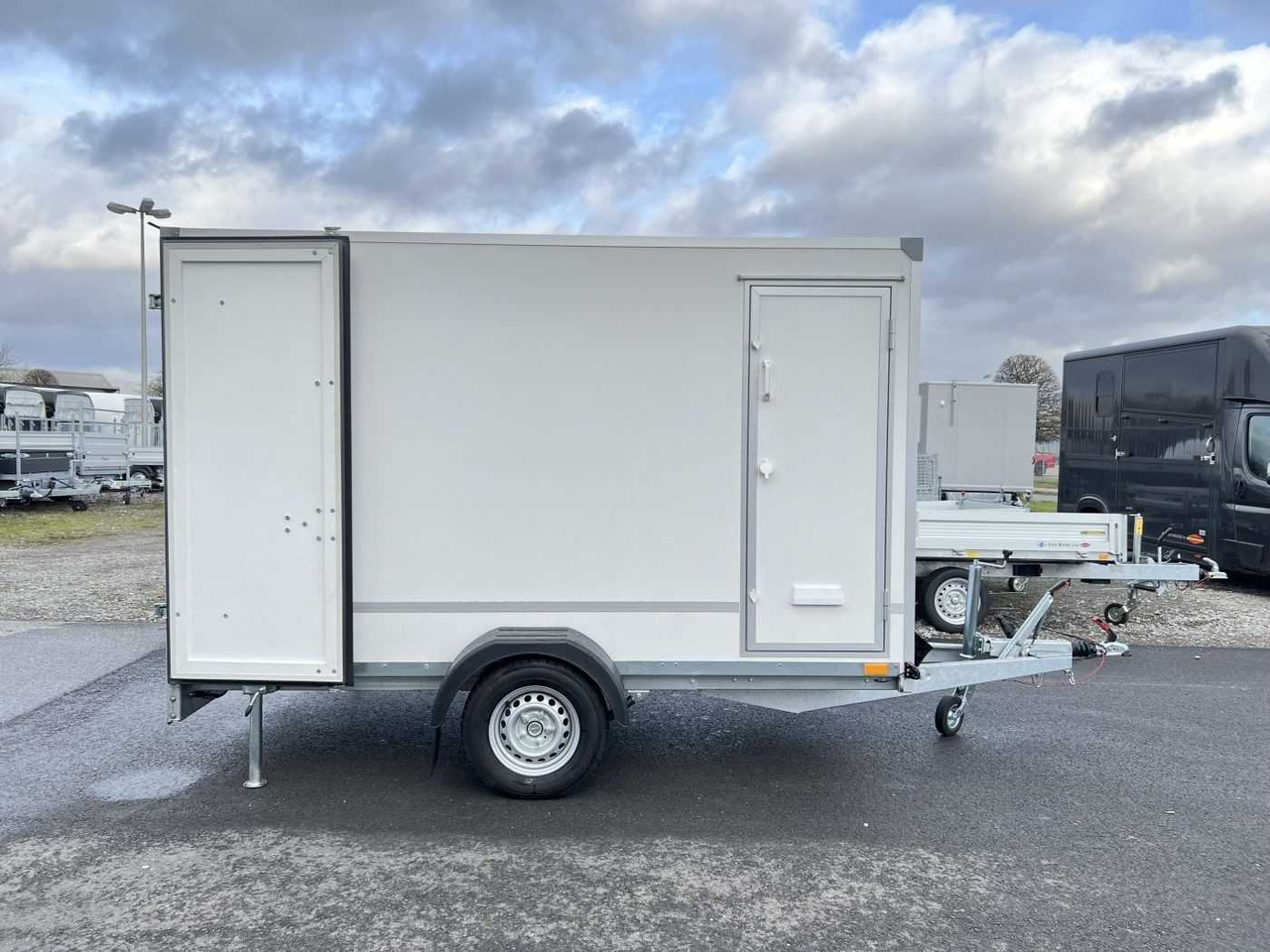 BLYSS F1330HD Seitentür Kofferanhänger - Skříňový přívěs: obrázek 2 BLYSS F1330HD Seitentür Kofferanhänger - Skříňový přívěs: obrázek 2