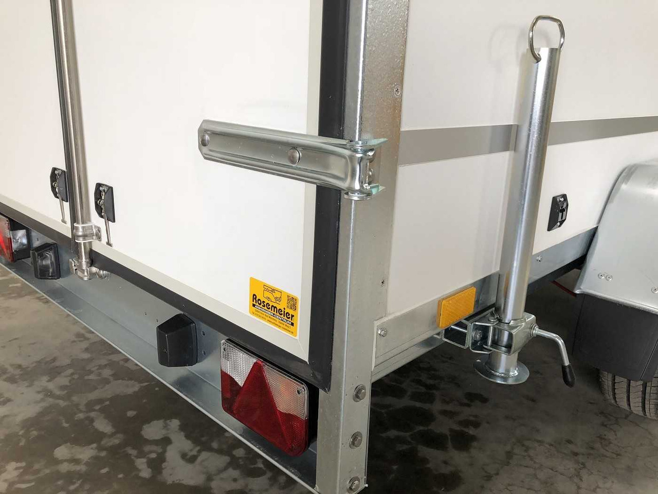 Nový Skříňový přívěs BLYSS F2030HTD Seitentür Kofferanhänger: obrázek 13 Nový Skříňový přívěs BLYSS F2030HTD Seitentür Kofferanhänger: obrázek 13