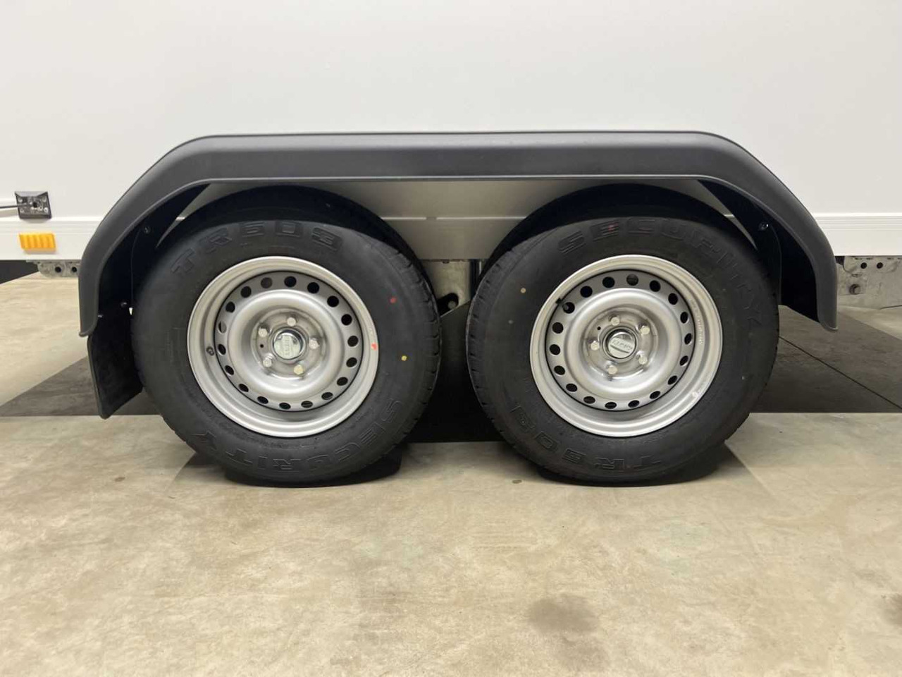 Nový Skříňový přívěs BLYSS FS2730/180HTL Kofferanhänger: obrázek 22