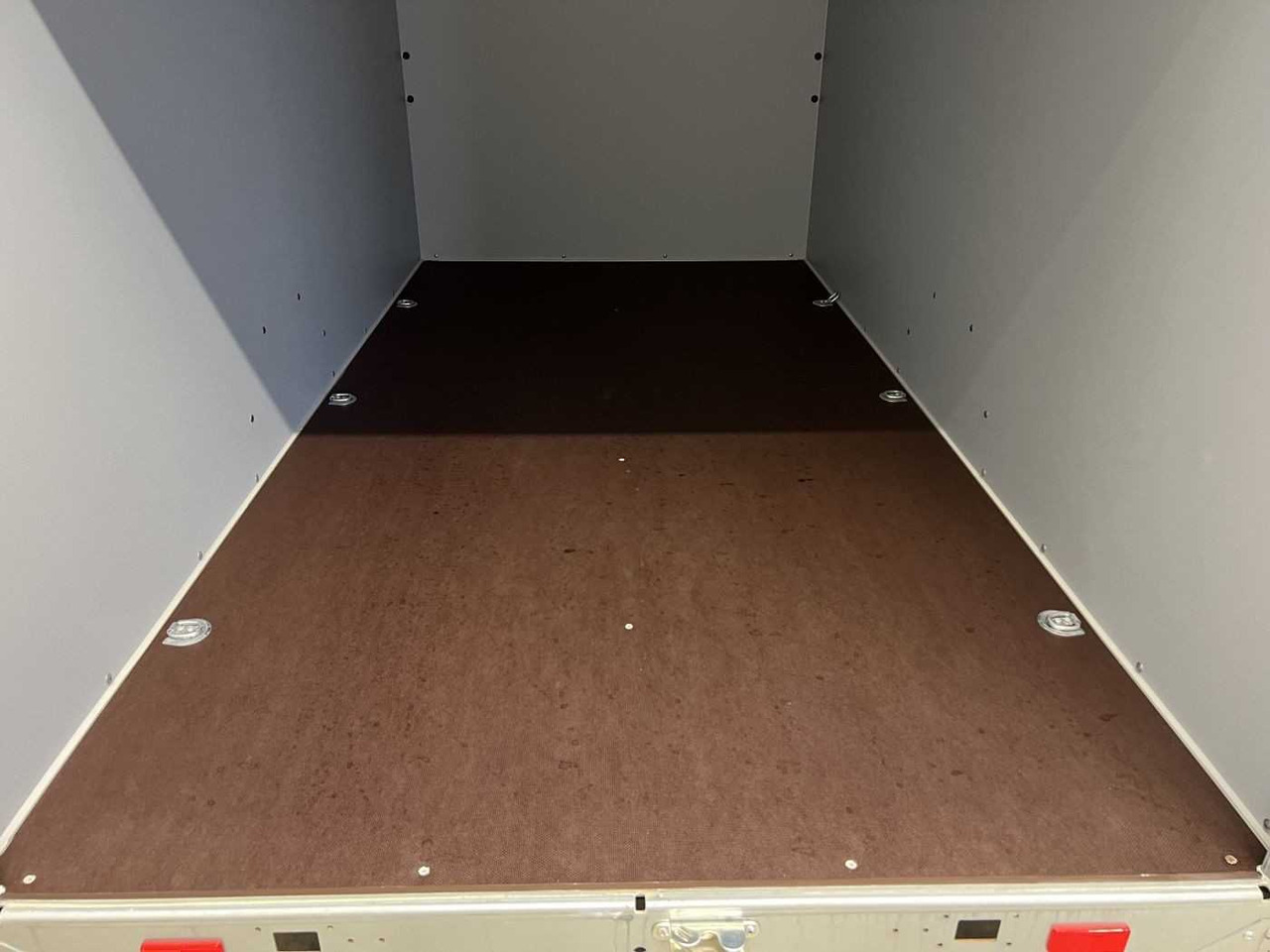 BOECKMANN KT 3015/15 M F Kofferanhänger - Skříňový přívěs: obrázek 4 BOECKMANN KT 3015/15 M F Kofferanhänger - Skříňový přívěs: obrázek 4