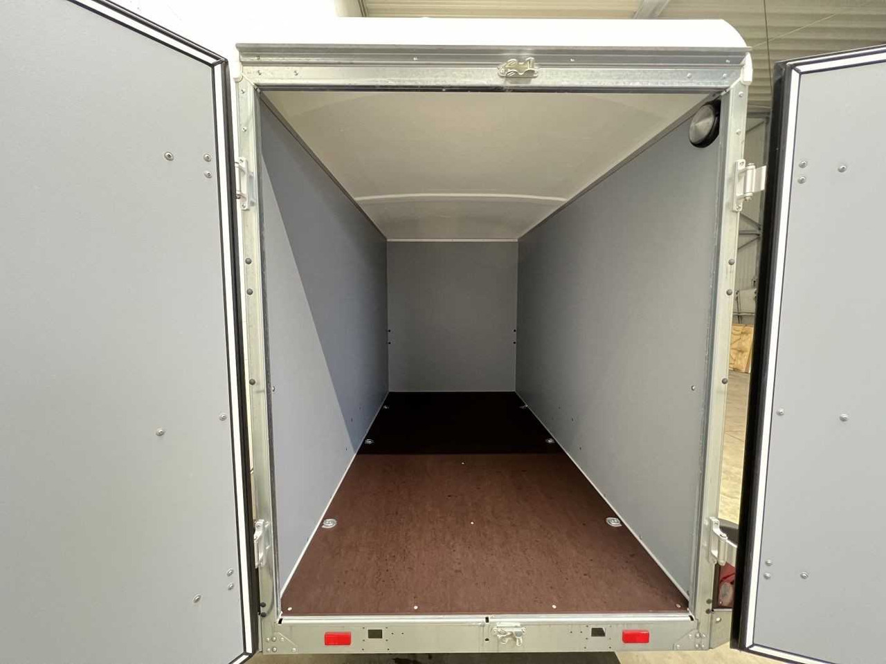 BOECKMANN KT 3015/15 M F Kofferanhänger - Skříňový přívěs: obrázek 3 BOECKMANN KT 3015/15 M F Kofferanhänger - Skříňový přívěs: obrázek 3