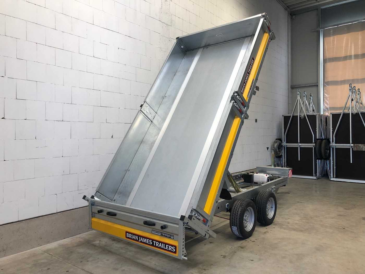 BRIAN_JAMES Cargo Tipper 2 2-Achser Pendel Rückwärtskipper - Sklápěcí přívěs: obrázek 2 BRIAN_JAMES Cargo Tipper 2 2-Achser Pendel Rückwärtskipper - Sklápěcí přívěs: obrázek 2