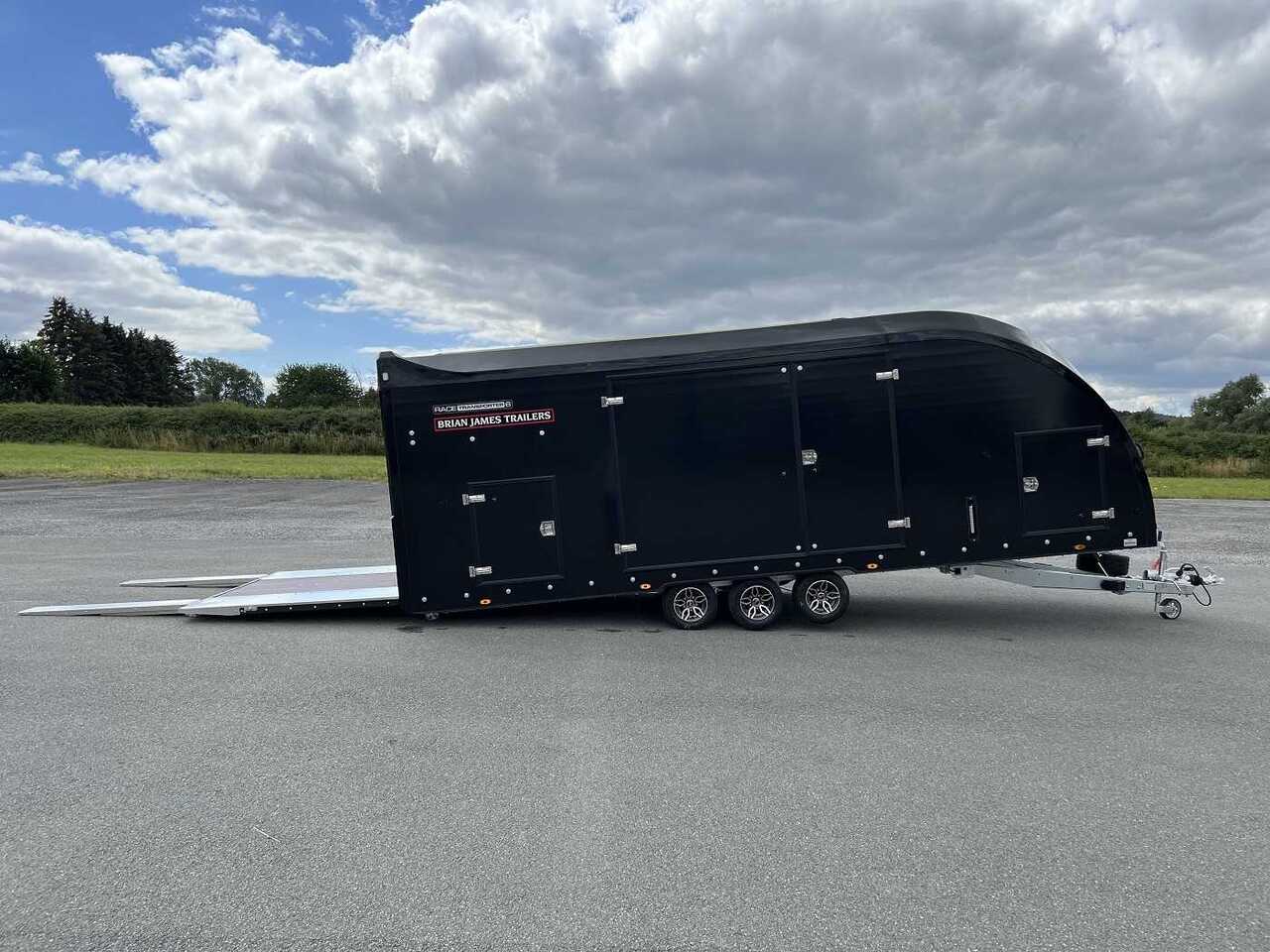 BRIAN_JAMES Race Transporter 6 3-Achser geschlossen - Přívěs na přepravu automobilů: obrázek 4 BRIAN_JAMES Race Transporter 6 3-Achser geschlossen - Přívěs na přepravu automobilů: obrázek 4