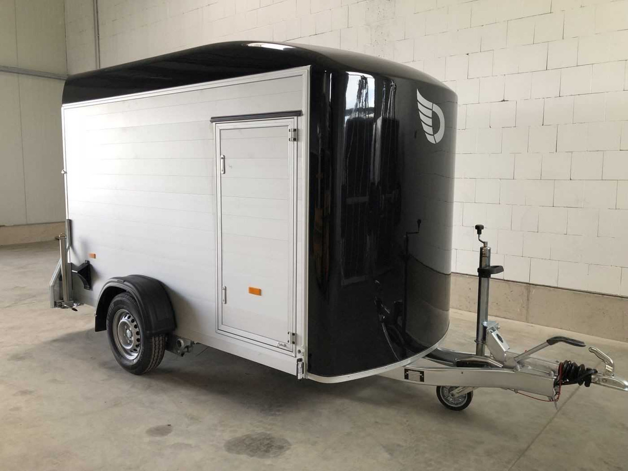 CHEVAL LIBERTE DEBON C300 Roadster Kofferanhänger - Přepravník motocyklů: obrázek 2 CHEVAL LIBERTE DEBON C300 Roadster Kofferanhänger - Přepravník motocyklů: obrázek 2