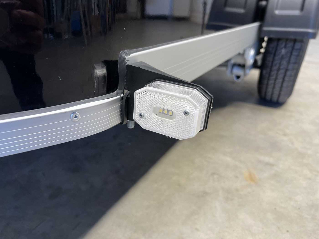 CHEVAL LIBERTE DEBON Cargo 1300.02+Tür Kofferanhänger leasing CHEVAL LIBERTE DEBON Cargo 1300.02+Tür Kofferanhänger: obrázek 29