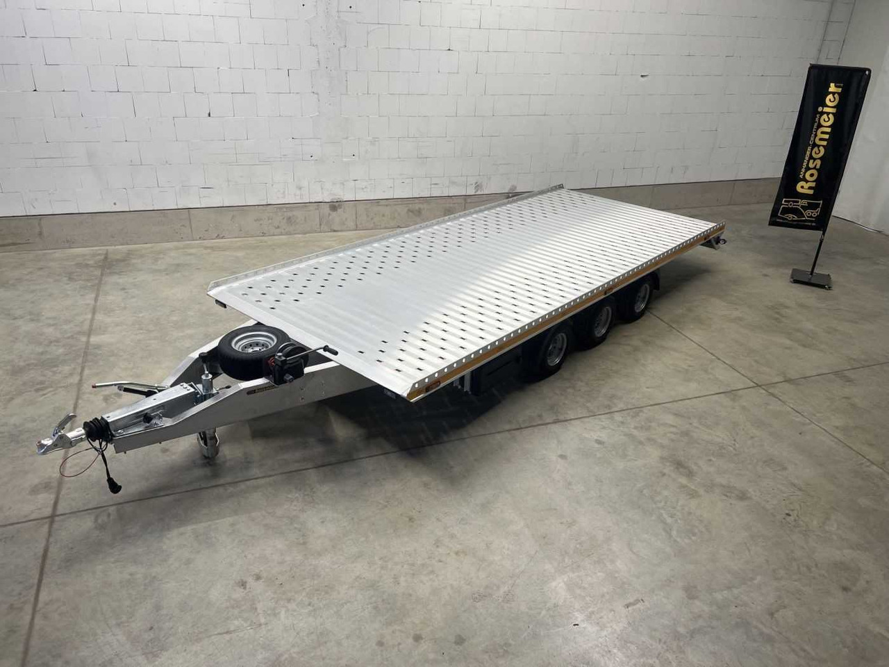 GROMEX L3-3500-5.2 Autotransporter - Přívěs na přepravu automobilů: obrázek 5 GROMEX L3-3500-5.2 Autotransporter - Přívěs na přepravu automobilů: obrázek 5