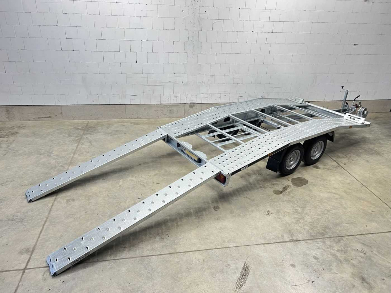 GT 400/2 S 2,7T Autotransporter - Přívěs na přepravu automobilů: obrázek 5 GT 400/2 S 2,7T Autotransporter - Přívěs na přepravu automobilů: obrázek 5