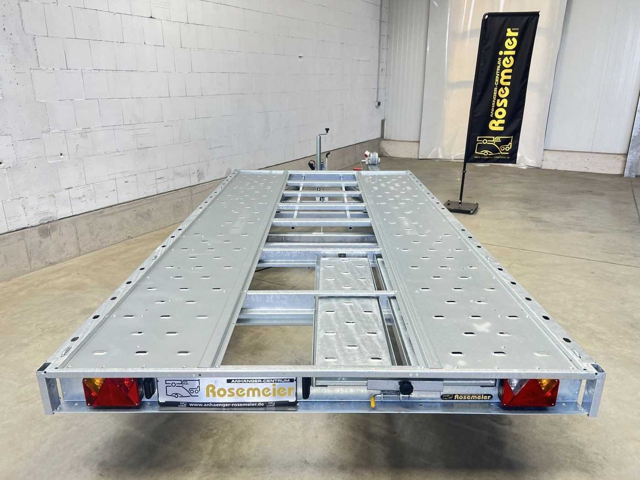 GT Kippbar 400/2 S 2,7T Autotransporter - Přívěs na přepravu automobilů: obrázek 3 GT Kippbar 400/2 S 2,7T Autotransporter - Přívěs na přepravu automobilů: obrázek 3
