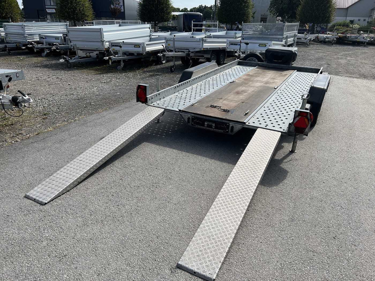 HUMBAUR A1R Autotransporter - Přívěs na přepravu automobilů: obrázek 3 HUMBAUR A1R Autotransporter - Přívěs na přepravu automobilů: obrázek 3