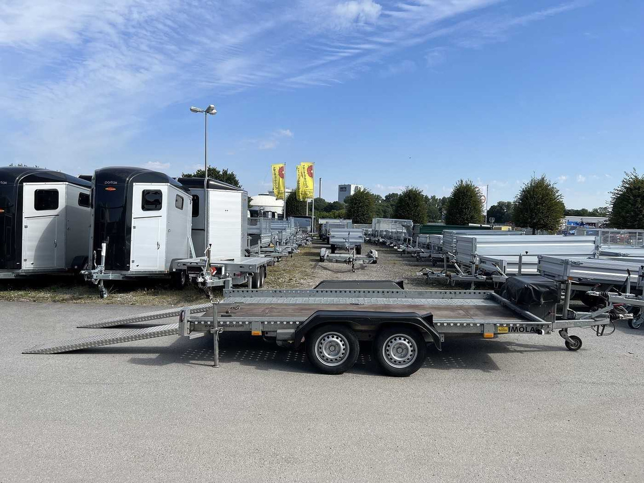 HUMBAUR A1R Autotransporter - Přívěs na přepravu automobilů: obrázek 1 HUMBAUR A1R Autotransporter - Přívěs na přepravu automobilů: obrázek 1