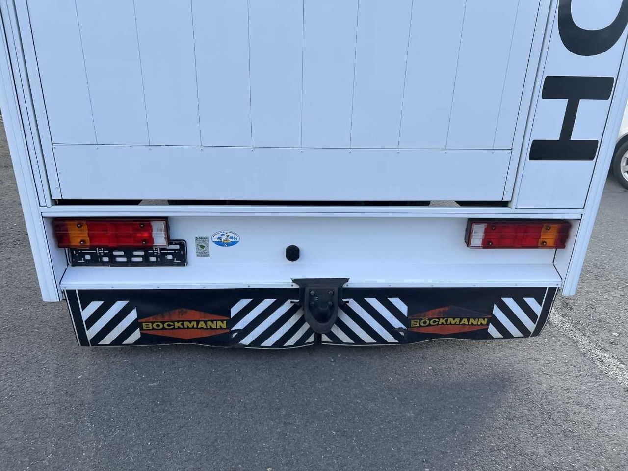 MERCEDES-BENZ Atego 918 LKW - Auto na přepravu koní: obrázek 3 MERCEDES-BENZ Atego 918 LKW - Auto na přepravu koní: obrázek 3