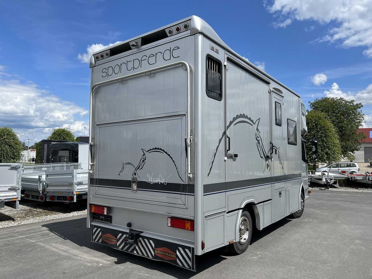 MERCEDES-BENZ Atego 918L LKW - Auto na přepravu koní: obrázek 2 MERCEDES-BENZ Atego 918L LKW - Auto na přepravu koní: obrázek 2