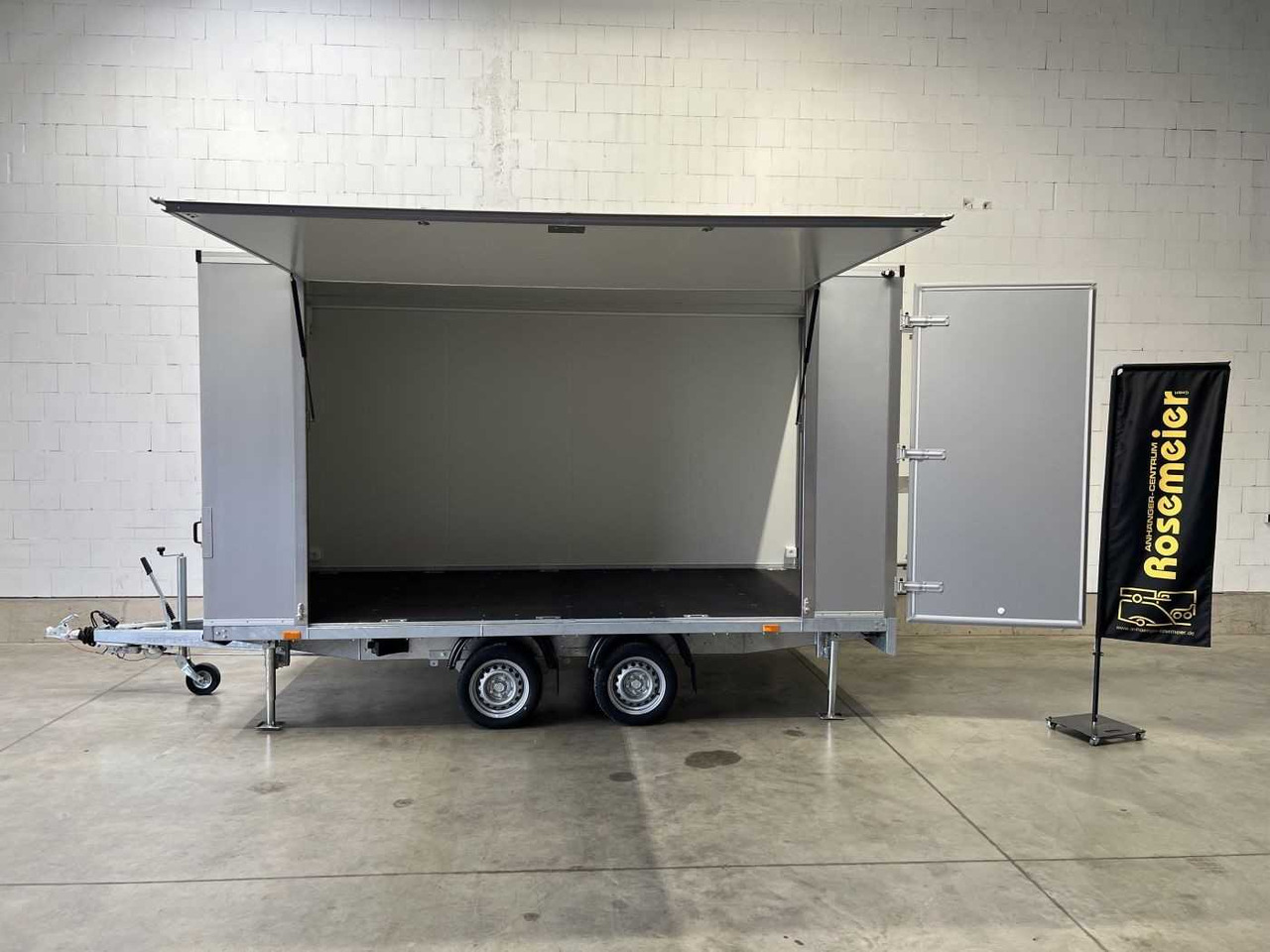 HK E 35.4 Seitenklappe Promotionanhänger - Přívěs: obrázek 1 HK E 35.4 Seitenklappe Promotionanhänger - Přívěs: obrázek 1