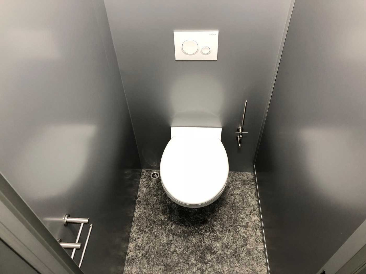 ROSEMEIER VE 3 Damen, 1 Herren, 4 Urinale Toilettenanhänger leasing ROSEMEIER VE 3 Damen, 1 Herren, 4 Urinale Toilettenanhänger: obrázek 28
