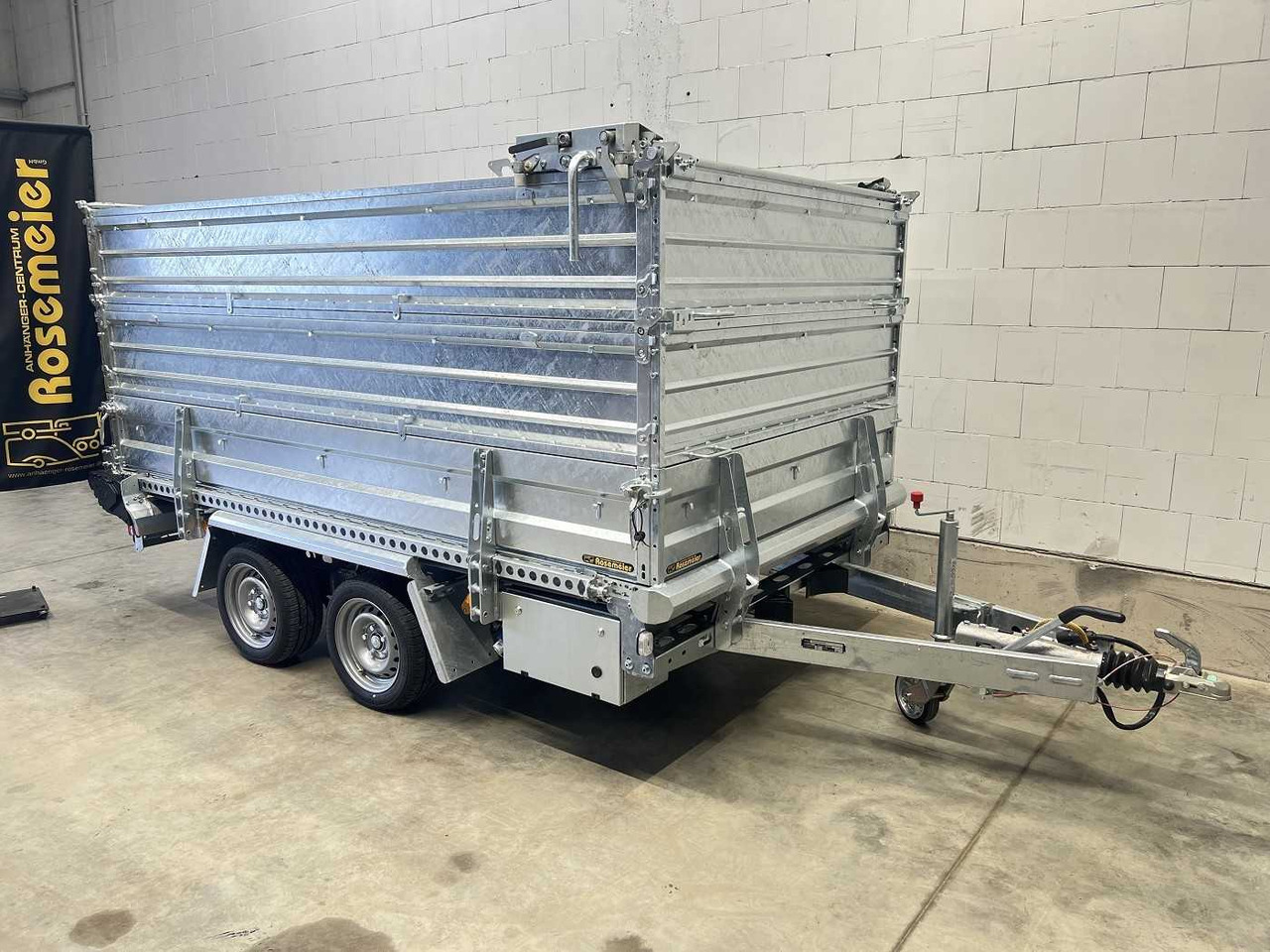 ROSEMEIER G GA 3500 mit Trennwand Abrollanhänger - Hákový/ Ramenový nosič přívěs: obrázek 1 ROSEMEIER G GA 3500 mit Trennwand Abrollanhänger - Hákový/ Ramenový nosič přívěs: obrázek 1