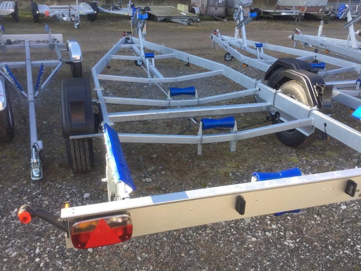 TPV BA1800-L Bootsanhänger - Lodní přívěs: obrázek 4 TPV BA1800-L Bootsanhänger - Lodní přívěs: obrázek 4