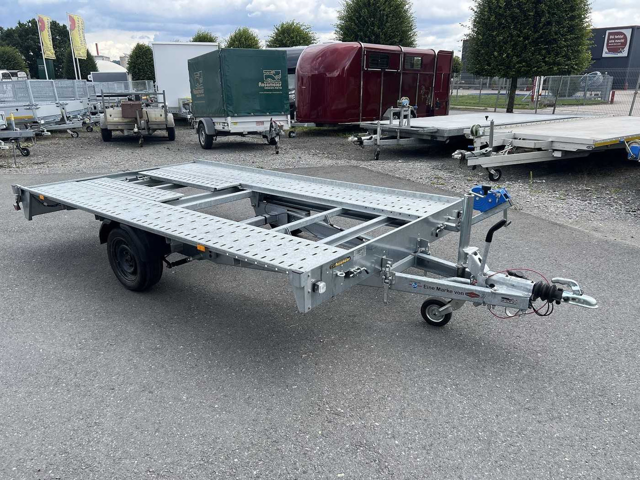 TPV HL-EBK 3520/18 Autotransporter - Přívěs na přepravu automobilů: obrázek 1 TPV HL-EBK 3520/18 Autotransporter - Přívěs na přepravu automobilů: obrázek 1
