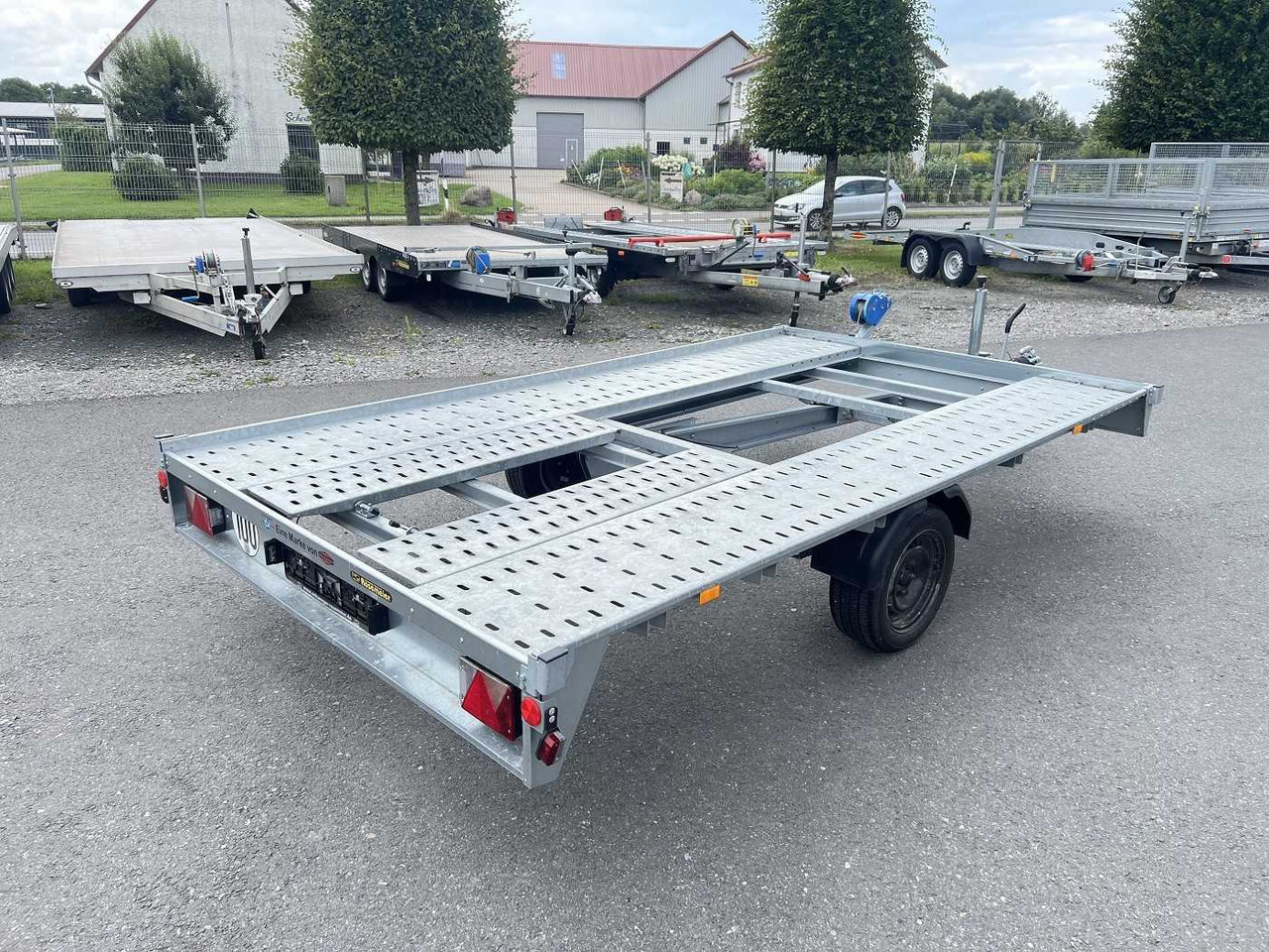 TPV HL-EBK 3520/18 Autotransporter - Přívěs na přepravu automobilů: obrázek 3 TPV HL-EBK 3520/18 Autotransporter - Přívěs na přepravu automobilů: obrázek 3