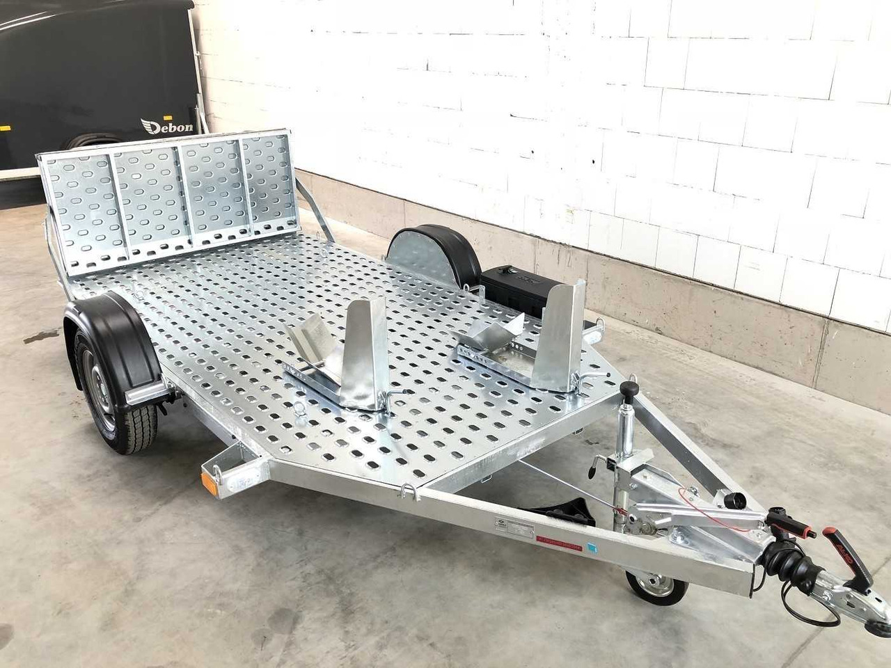 VEZEKO Motovan B 13+Box Motorradanhänger - Přepravník motocyklů: obrázek 2 VEZEKO Motovan B 13+Box Motorradanhänger - Přepravník motocyklů: obrázek 2