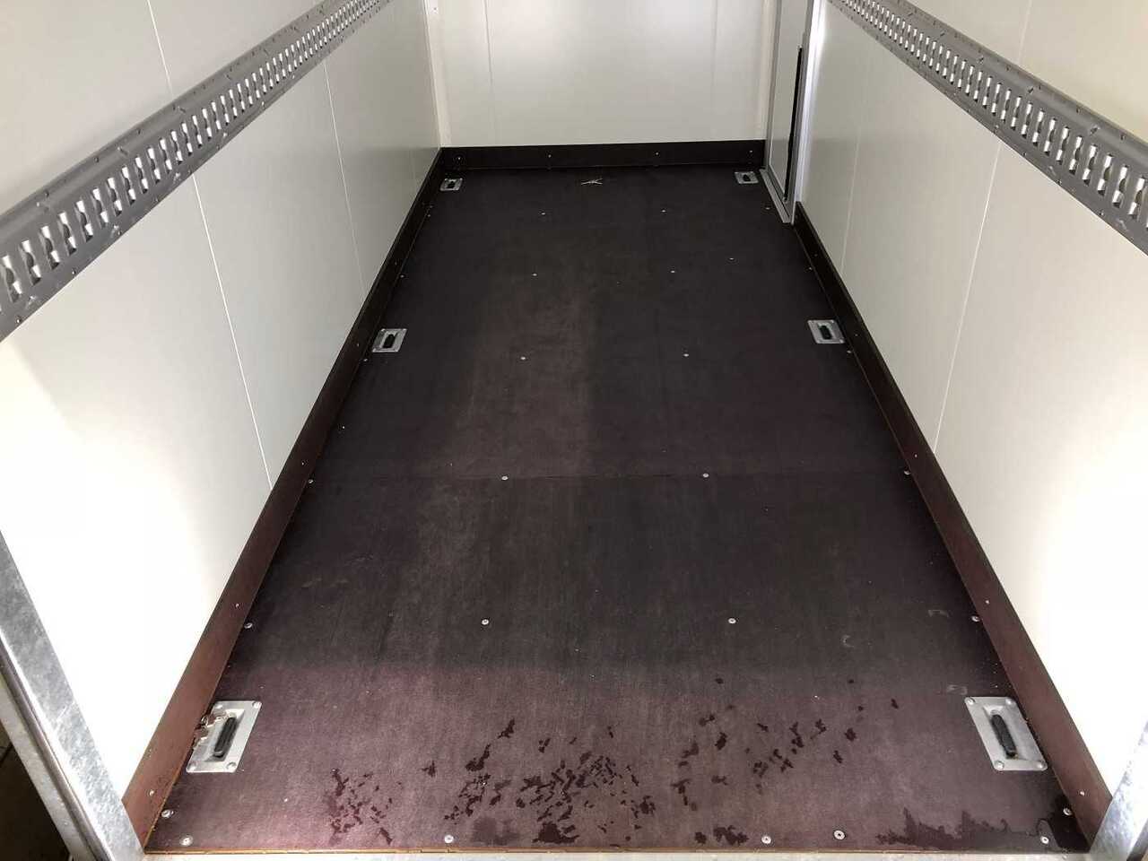 Nový Skříňový přívěs VEZEKO TK B 27.35 Rampe Tür Fenster Kofferanhänger: obrázek 11