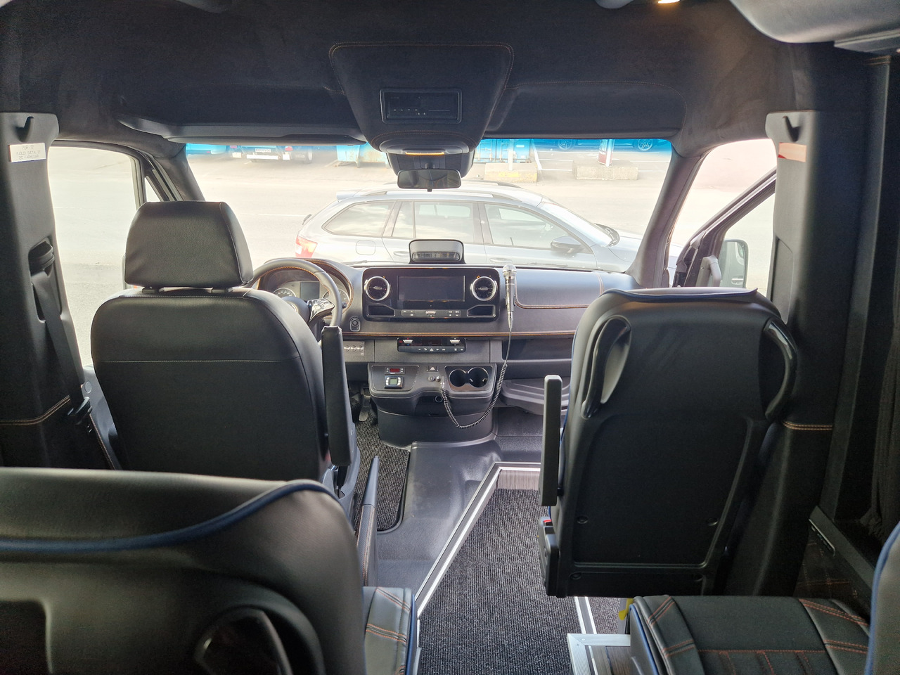 Nový Minibus, Mikrobus MERCEDES-BENZ Sprinter 519 4x4 high and low drive: obrázek 14