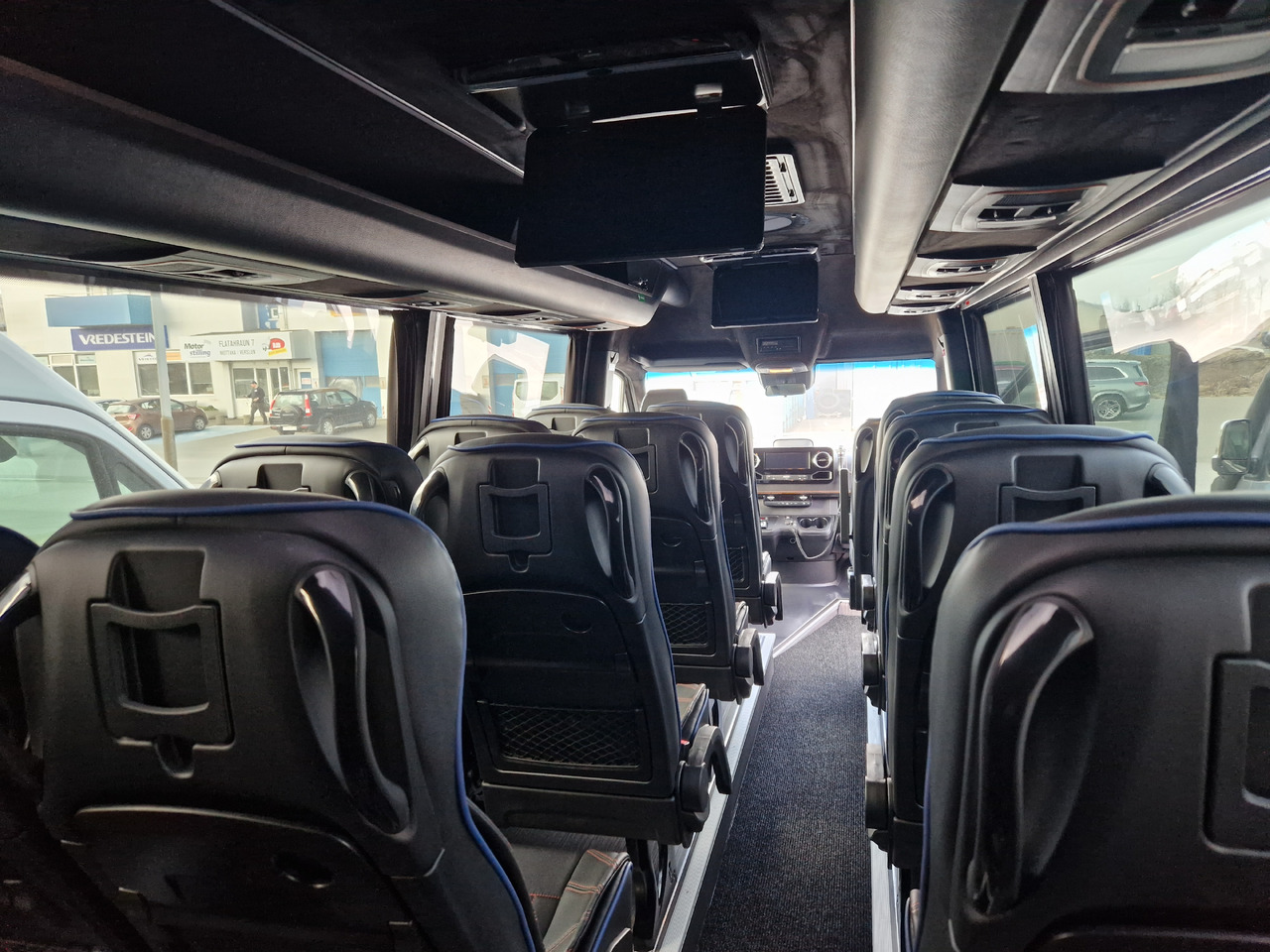 Nový Minibus, Mikrobus MERCEDES-BENZ Sprinter 519 4x4 high and low drive: obrázek 10