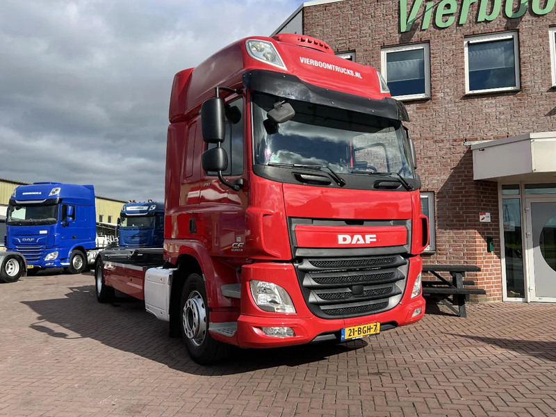 DAF CF 290 4X2 EURO6 SPACECAB RENOVA / VANGMUIL / LAADKLEP / TOP STAAT - Kontejnérový podvozek/ Výměnná nástavba: obrázek 1 DAF CF 290 4X2 EURO6 SPACECAB RENOVA / VANGMUIL / LAADKLEP / TOP STAAT - Kontejnérový podvozek/ Výměnná nástavba: obrázek 1