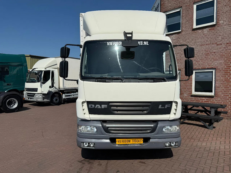 DAF LF 55.250 LF55-250 Box with lift / Manual gearbox Euro5 - Skříňový nákladní auto: obrázek 2 DAF LF 55.250 LF55-250 Box with lift / Manual gearbox Euro5 - Skříňový nákladní auto: obrázek 2