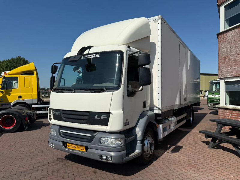 DAF LF 55.250 LF55-250 Box with lift / Manual gearbox Euro5 - Skříňový nákladní auto: obrázek 3 DAF LF 55.250 LF55-250 Box with lift / Manual gearbox Euro5 - Skříňový nákladní auto: obrázek 3