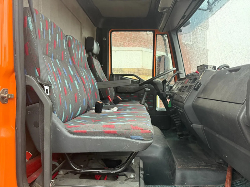 Iveco Eurocargo Eurocargo 120E18 / Airco / APK TUV 3-2026 / 227tkm / Euro3 / Steel suspension / No rust!!!!!!! - Skříňový nákladní auto: obrázek 5 Iveco Eurocargo Eurocargo 120E18 / Airco / APK TUV 3-2026 / 227tkm / Euro3 / Steel suspension / No rust!!!!!!! - Skříňový nákladní auto: obrázek 5