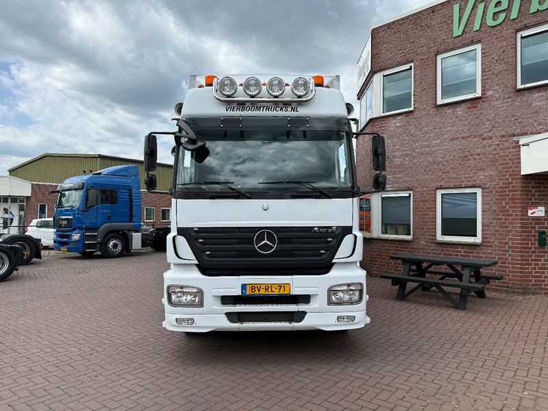 Mercedes-Benz Axor 1824 Axor 1824L mit 7.70m Koffer und Ladebordwand - Skříňový nákladní auto: obrázek 2 Mercedes-Benz Axor 1824 Axor 1824L mit 7.70m Koffer und Ladebordwand - Skříňový nákladní auto: obrázek 2