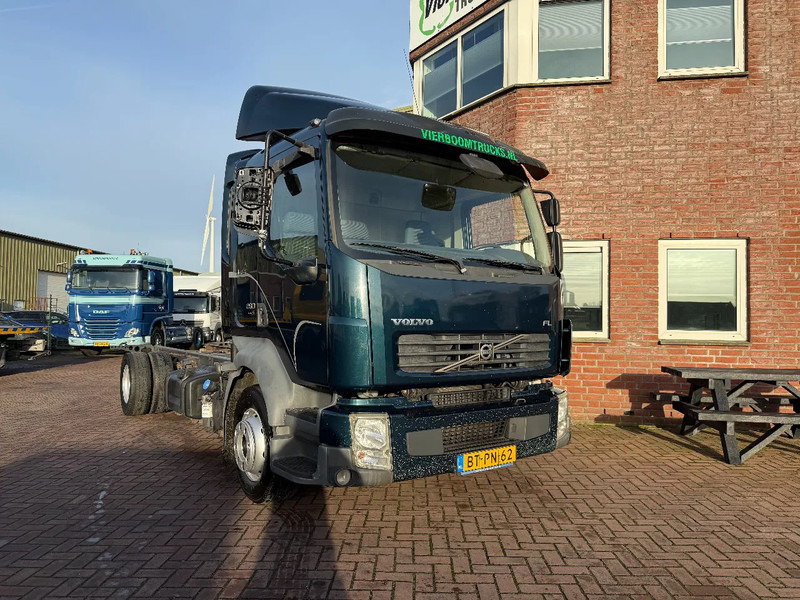 Volvo FL 12 FL 280 11.990KG MANUAL GEARBOX - Podvozek s kabinou: obrázek 1 Volvo FL 12 FL 280 11.990KG MANUAL GEARBOX - Podvozek s kabinou: obrázek 1