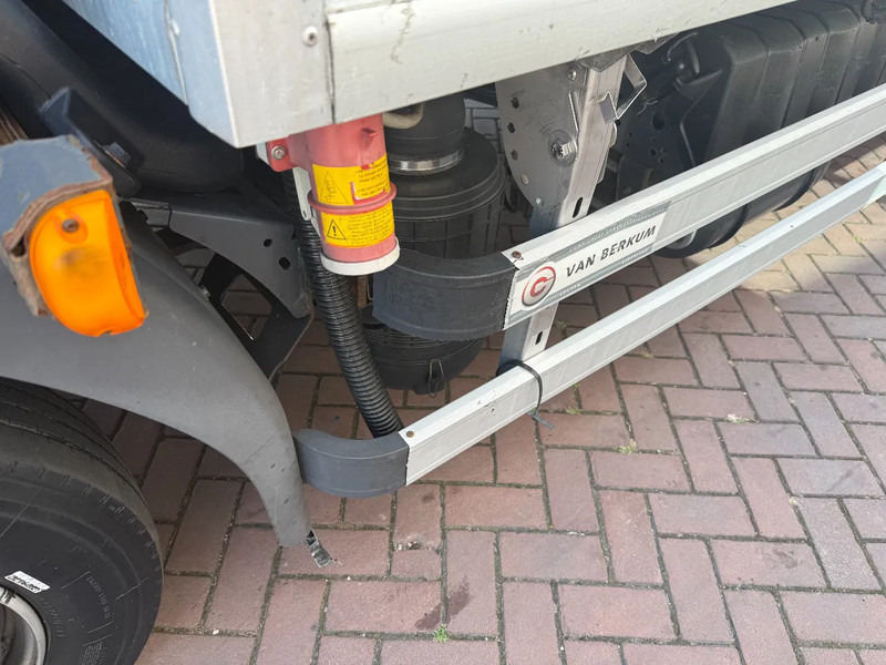 Chladírenský nákladní automobil Volvo FL FL210 4X2 Kuhlkoffer mit Carrier Supra 550 / LBW / AHK: obrázek 16