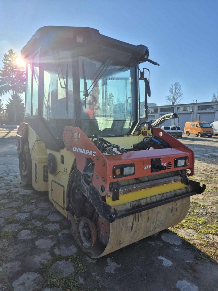 DYNAPAC CC 234HF - Silniční válec: obrázek 2 DYNAPAC CC 234HF - Silniční válec: obrázek 2