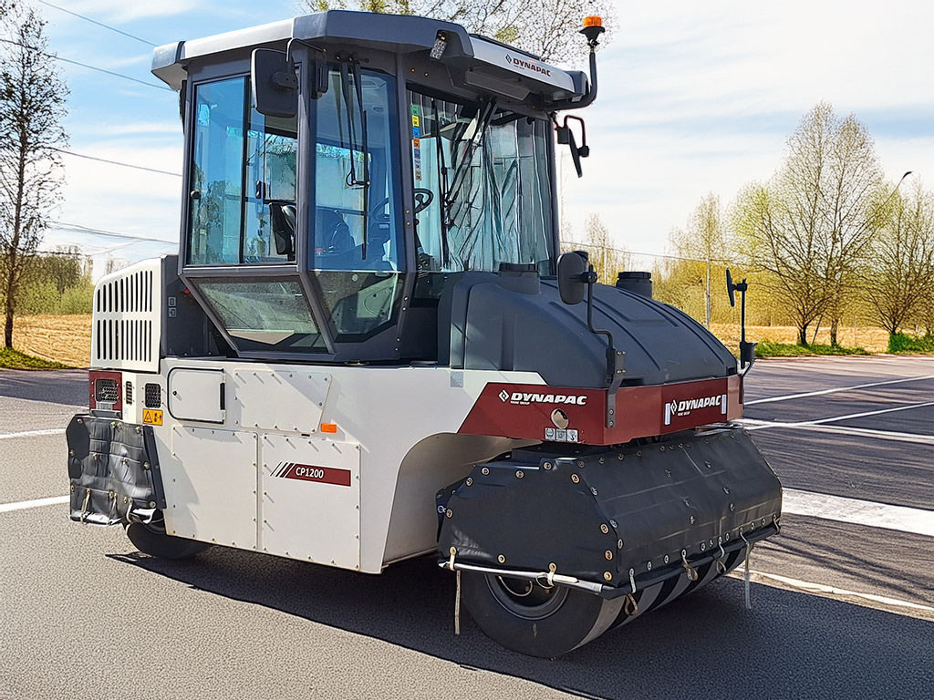 DYNAPAC CP1200W - Pneumatikový válec: obrázek 1 DYNAPAC CP1200W - Pneumatikový válec: obrázek 1