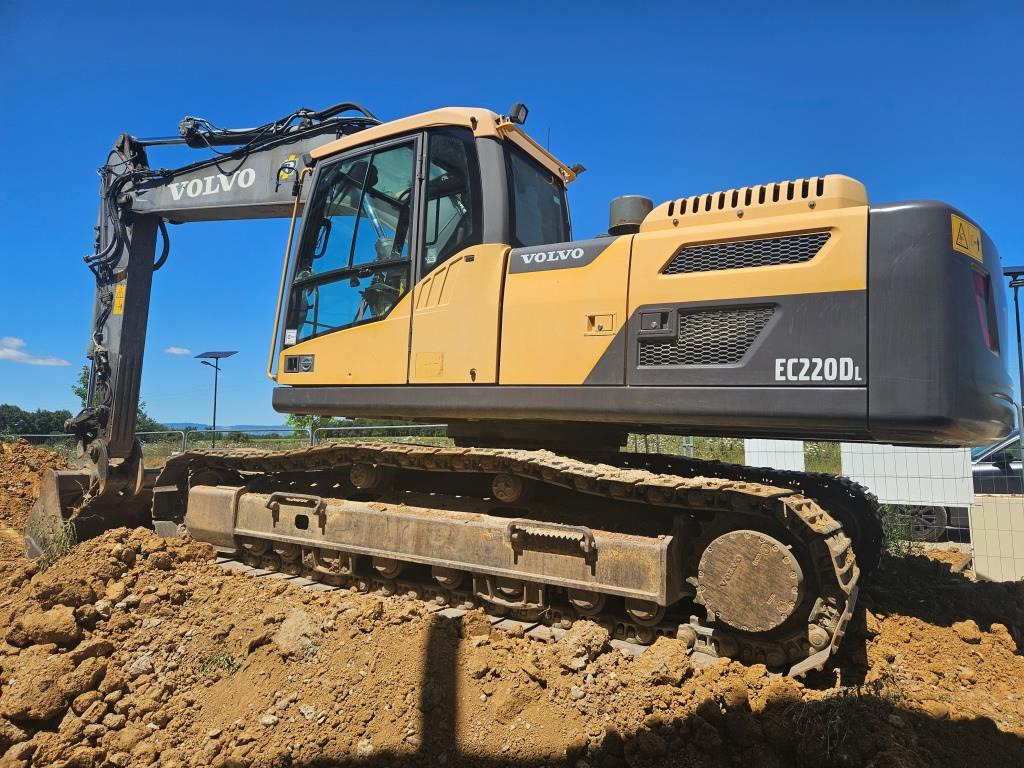 VOLVO EC 220 DL - Pásové rýpadlo: obrázek 2 VOLVO EC 220 DL - Pásové rýpadlo: obrázek 2